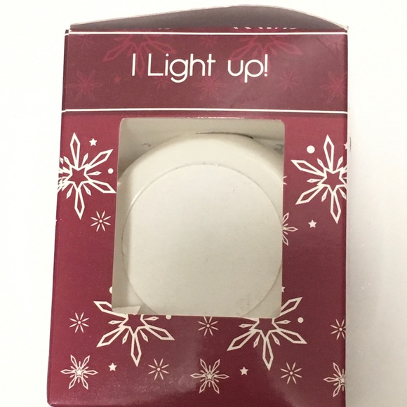 New boxed Light Up Porcelain Photo Ornament (Peace) with Color Changing LEDs - Picture 6 of 6